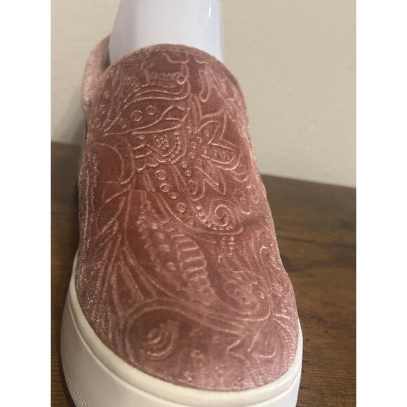 Steve Madden Gills mauve velvet slip-on sneakers Woman's Size 7.5 - Picture 9 of 10